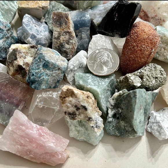 3 Pound Rough Gemstone Lot Bulk Healing Crystals - Picture 4 of 5
